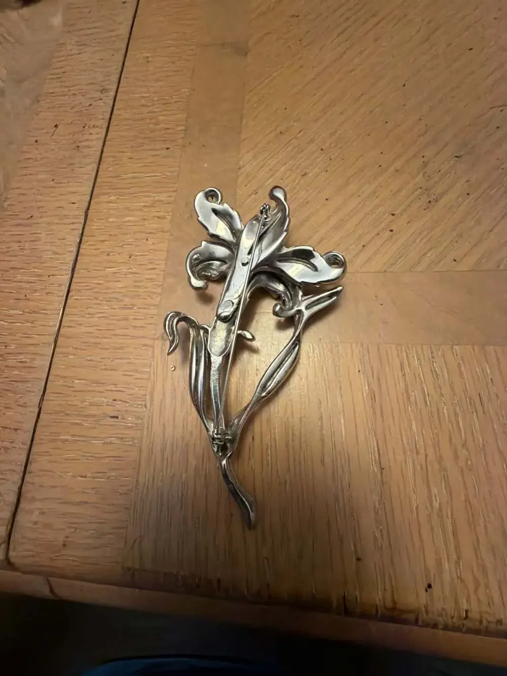 Vintage Silver Tone Rhinestone Encrusted Lily Flower Figural Brooch Pin
